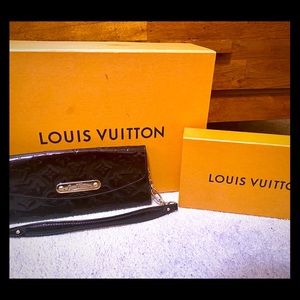 Louis Vuitton Clutch